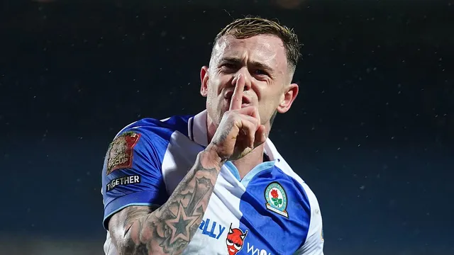 Ipswich Town Looks to Sign Chelsea Player and Completes Deal for Szmodics
