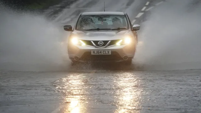 Hosepipe ban continues as reservoirs fill amidst record rainfall