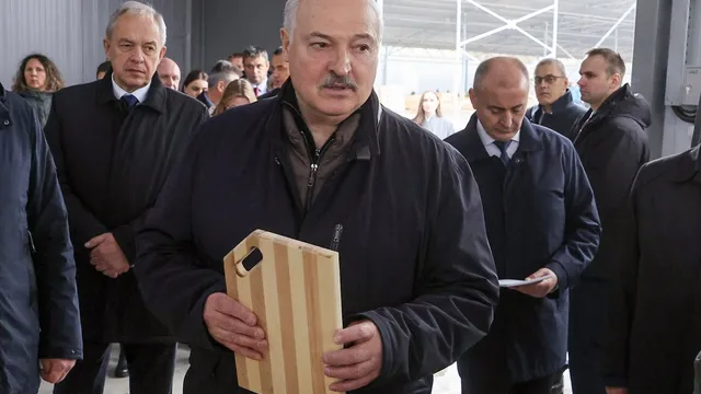 Belarus releases Catholic priests after Vatican talks