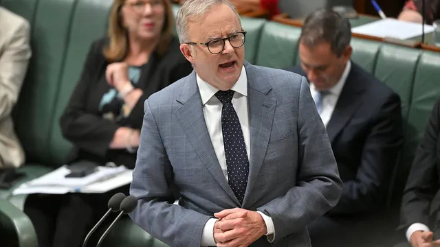 New Zealand cuts interest rates, challenging Albanese's claims