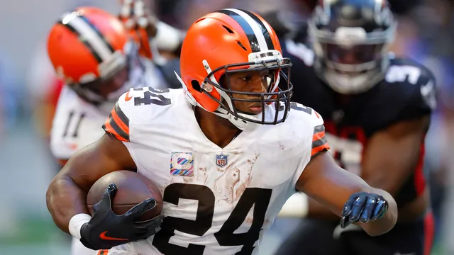 Nick Chubb expected to join the Texans after physical today