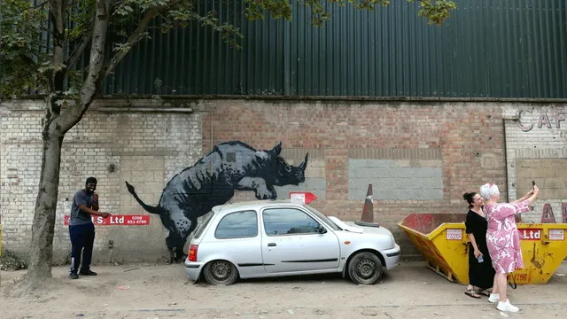 Banksy's Rhino Artwork Vandalized in London