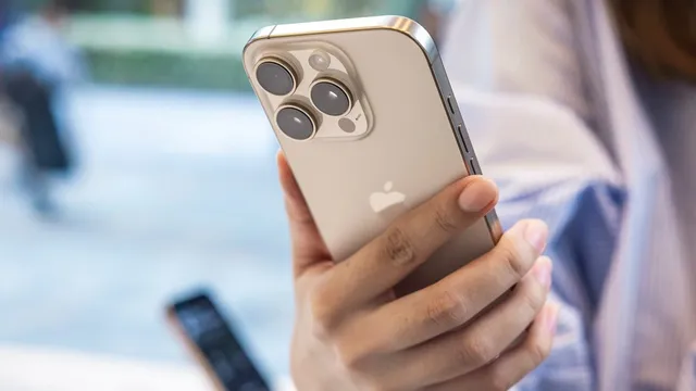 Apple introduces new security measures to fight hacking campaigns