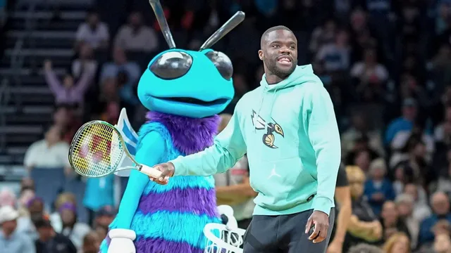 Frances Tiafoe sparks debate by wearing Hornets jersey to beat Carlos Alcaraz