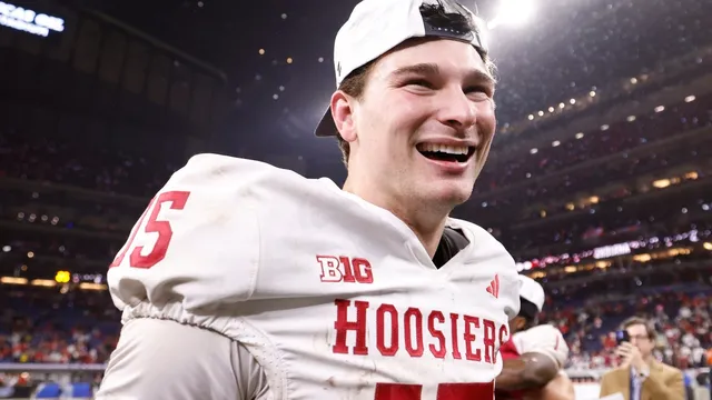 Fernando Mendoza calls Ty Simpson one of the best quarterbacks in the nation