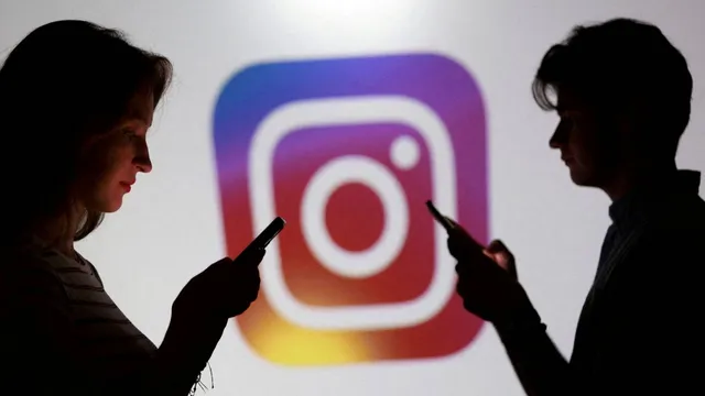 Teenagers reject Labour's social media curfew plans