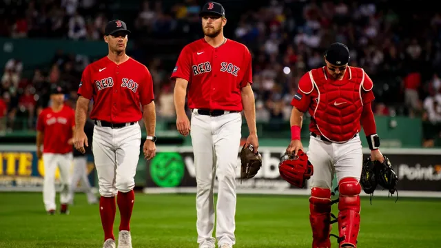 Los Angeles Dodgers add pitcher Nick Robertson on minor-league deal