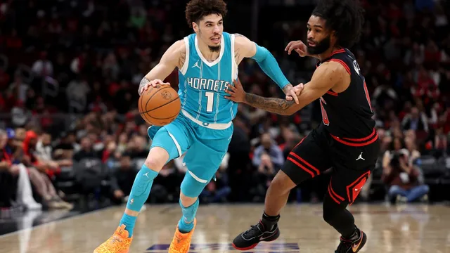 Chicago Bulls embrace full rebuild after Coby White trade