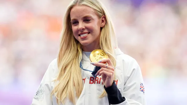 Is Keely Hodgkinson the clear favorite in this year's sports personality of the year?