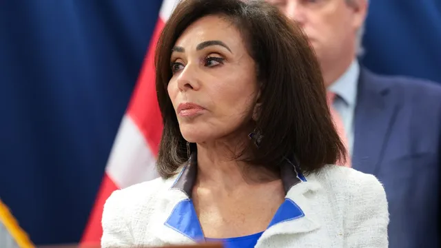 Trump publicly splits with Jeanine Pirro over Reflecting Pool damage