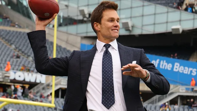 Tom Brady plays in fanatics flag football classic with NFL stars