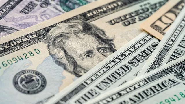 Top employers pay H-1B workers salaries far above national average