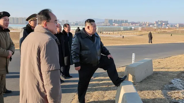 Kim Jong Un announces nuclear plans at upcoming congress