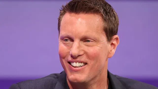 Paramount Skydance bids for Warner Bros. Discovery as CNN faces uncertainty