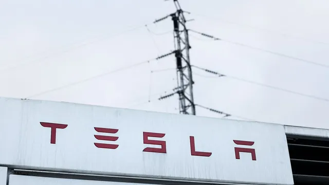 Tesla fires employee for exposing hazardous conditions at warehouse