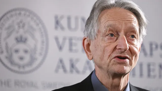 Geoffrey Hinton warns about AI's dangers to humanity