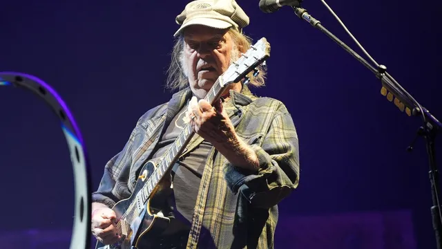 Neil Young electrifies Glastonbury 2025 as main act