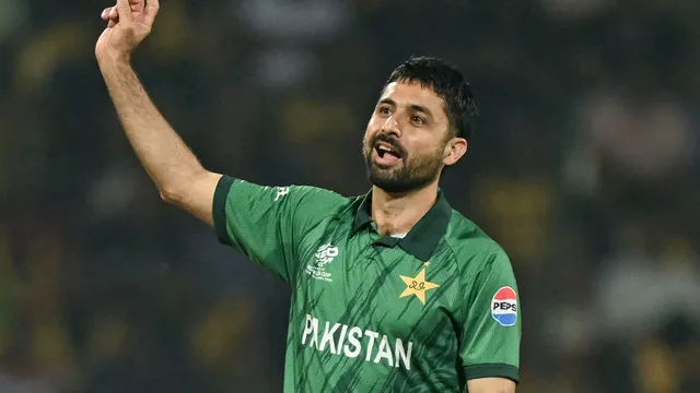 Dani Gibson secures record £150,000 contract at Hundred auction