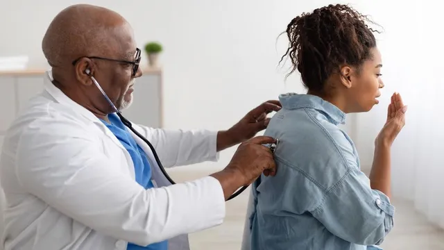 Survey: Most Americans won't get new flu, COVID