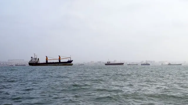 Energy Secretary claims oil exports exceed pre-war levels despite evidence to the contrary