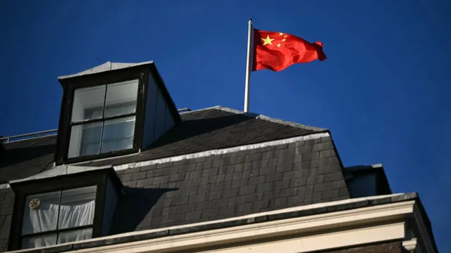 MI5 warns MPs of dangerous espionage efforts by Chinese agents