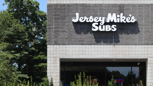 Jersey Mike's aims for $7.9 billion IPO valuation