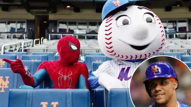 Juan Soto promotes Spider-Man with Mets mascot at Citi Field