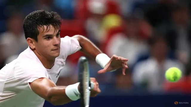 Spanish tennis player Rafael Jodar apologizes for swearing at ball kid in Shanghai