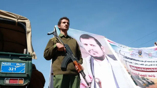 Saudi-led coalition orders evacuation of Yemeni oil facility in Sanaa before planned strike