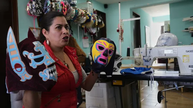 Zúñiga prepares for a World Cup mask sales surge