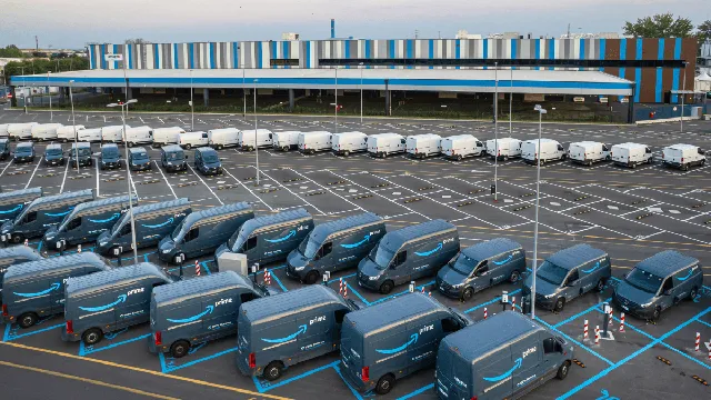 Amazon accelerates delivery with 30-minute service rollout