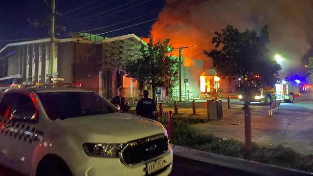 Australia searches for arsonists behind Melbourne synagogue fire