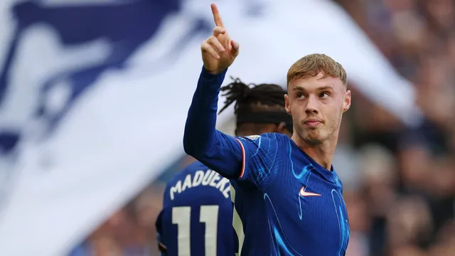 Cole Palmer scores four goals in first half against Brighton