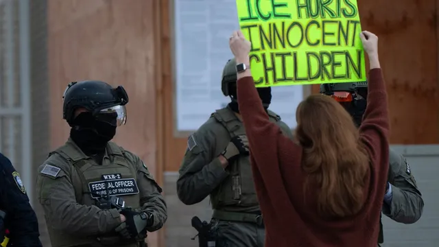 ICE agents wrongfully detain high school intern over mistaken identity