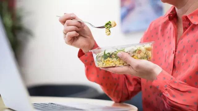 Brits ditch bread sandwiches for exciting hot lunch options