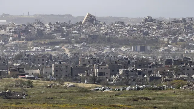 Israel's military shrinks Gaza territory, limiting Palestinian access