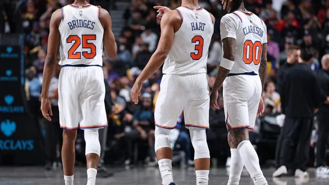 New York Knicks seek blockbuster trades to enhance chances for championship