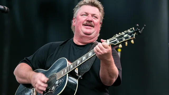 Joe Diffie’s hit returns to charts with Toby Keith and Luke Combs