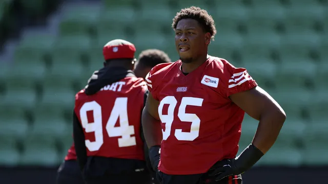 49ers lose Alfred Collins for the season due to knee injury