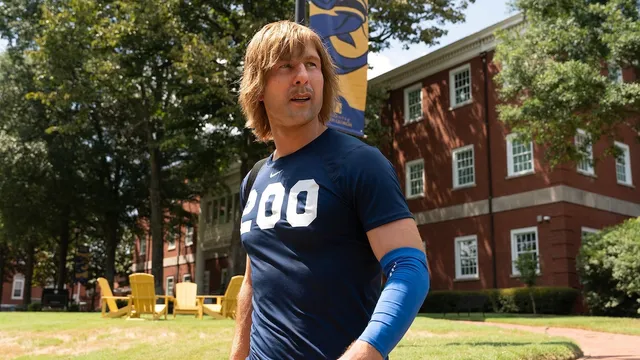 Glen Powell stars in Hulu comedy as Chad Powers