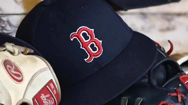 Giants face Red Sox in crucial MLB matchup at Fenway Park