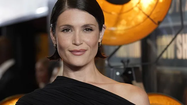 Gemma Arterton shines at The Critic premiere in London