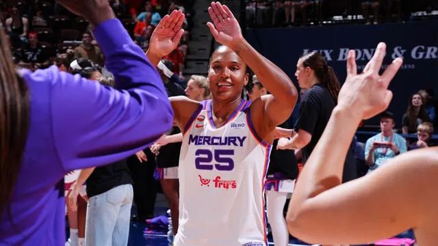 Alyssa Thomas receives emotional farewell as Connecticut Sun retire her jersey