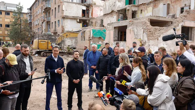 Ukraine's President Zelenskyy Accuses US of Inaction as Russian Strikes Kill Over 70 in Two Days