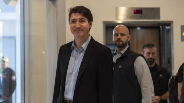 Trudeau and Trump meet to address looming tariffs on Canadian goods