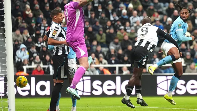 VAR intervention denies Antoine Semenyo in Carabao Cup clash