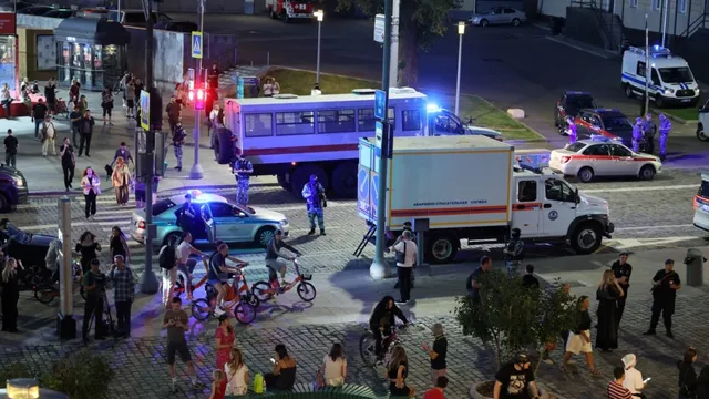 Three killed and 21 injured in Moscow restaurant bombing