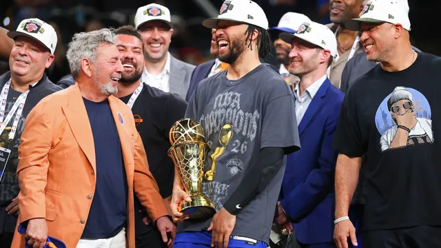Jalen Brunson leads Knicks to first championship in 53 years