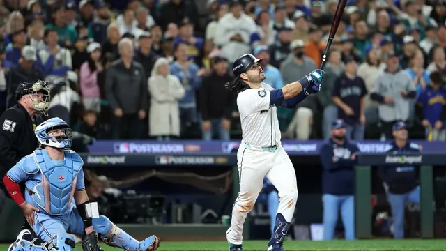 Red Sox pursue Brendan Donovan after missing out on top sluggers