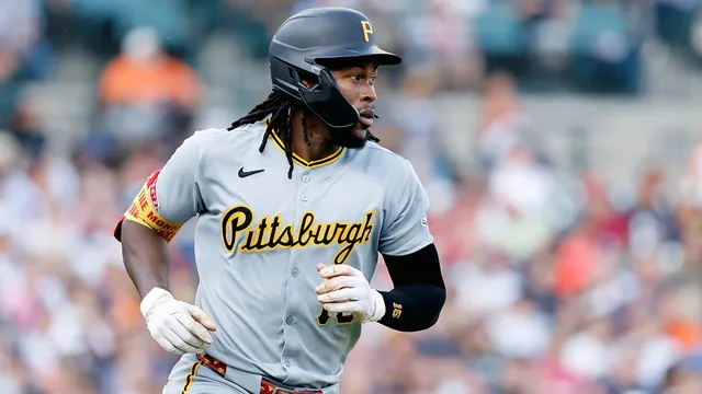 Oneil Cruz benched after critical baserunning error